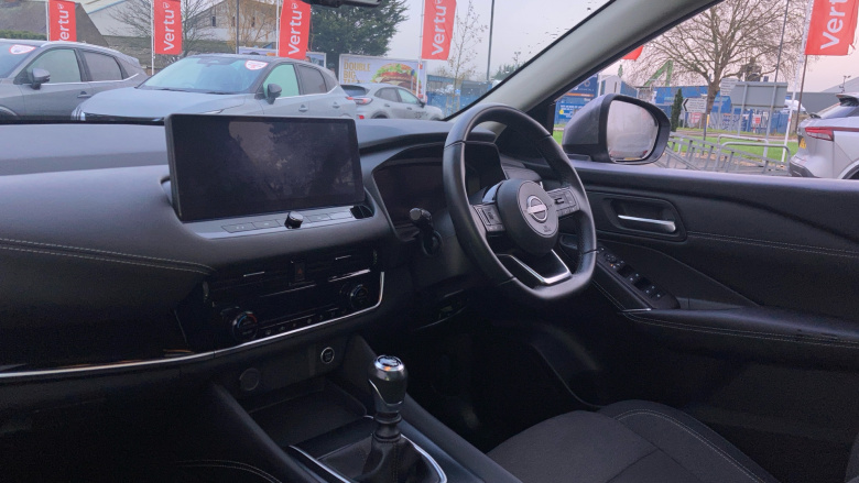 Nissan Qashqai 1.3 DiG-T MH N-Connecta 5dr Petrol Hatchback